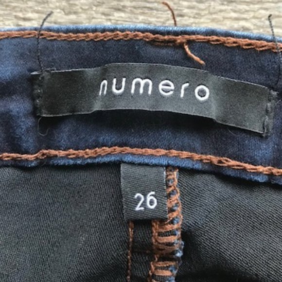 Numero Skinny Leg Dark Wash Mid Rise Jeans - Picture 7 of 8